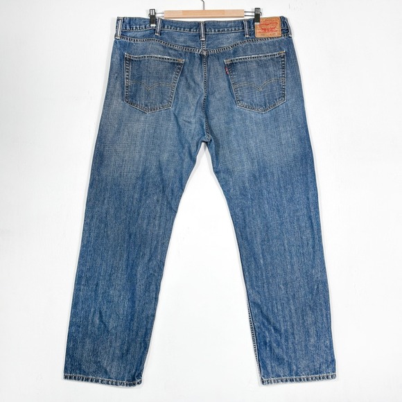 Levi's 505 Men's Jeans Size 42x30 Straight Fit Blue Denim‎ Pants - Picture 3 of 11